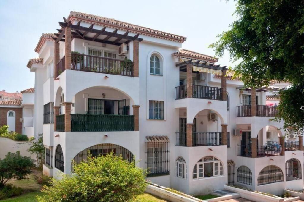 Macas Apartment Parque De La Paloma Pueblo Quinta Benalmadena Con Vistas Al Mar Piscina Y A 3 Minutos De La Playa Benalmádena Exterior foto